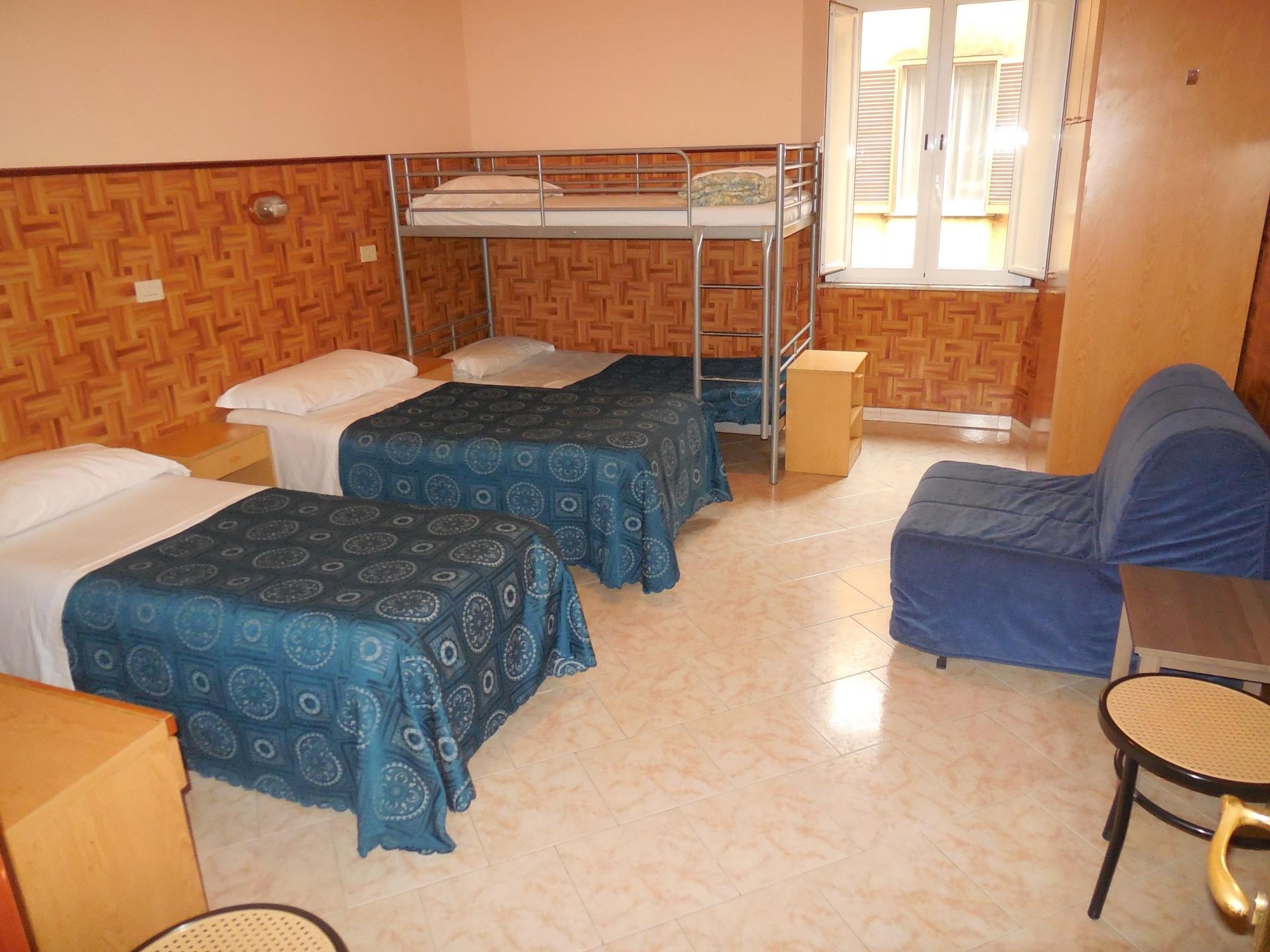 Cressy Hotel Рим Екстериор снимка