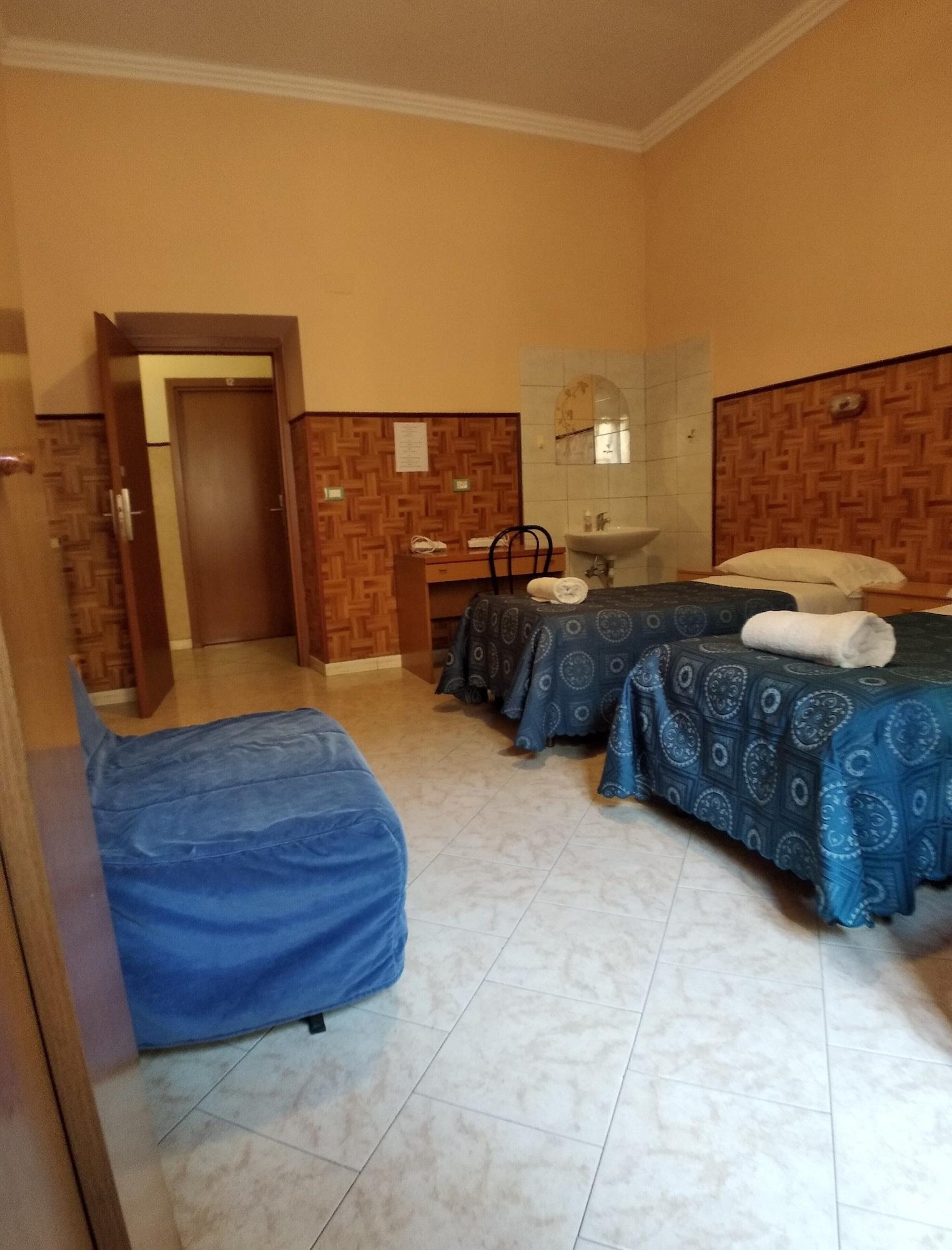 Cressy Hotel Рим Екстериор снимка