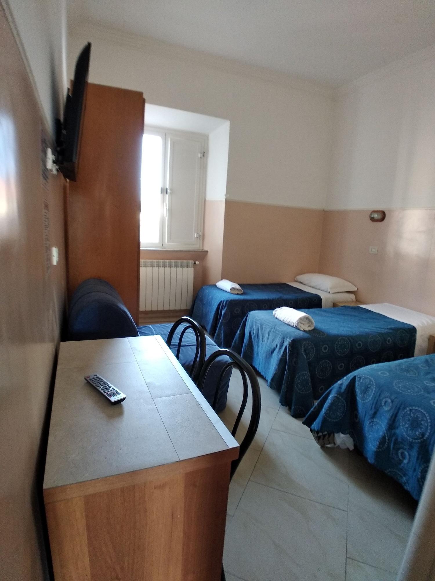 Cressy Hotel Рим Екстериор снимка