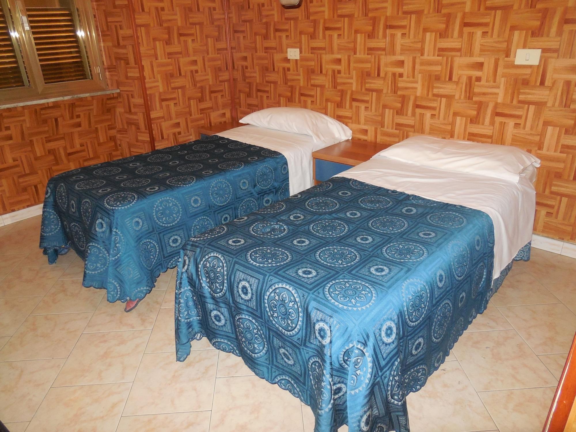 Cressy Hotel Рим Екстериор снимка