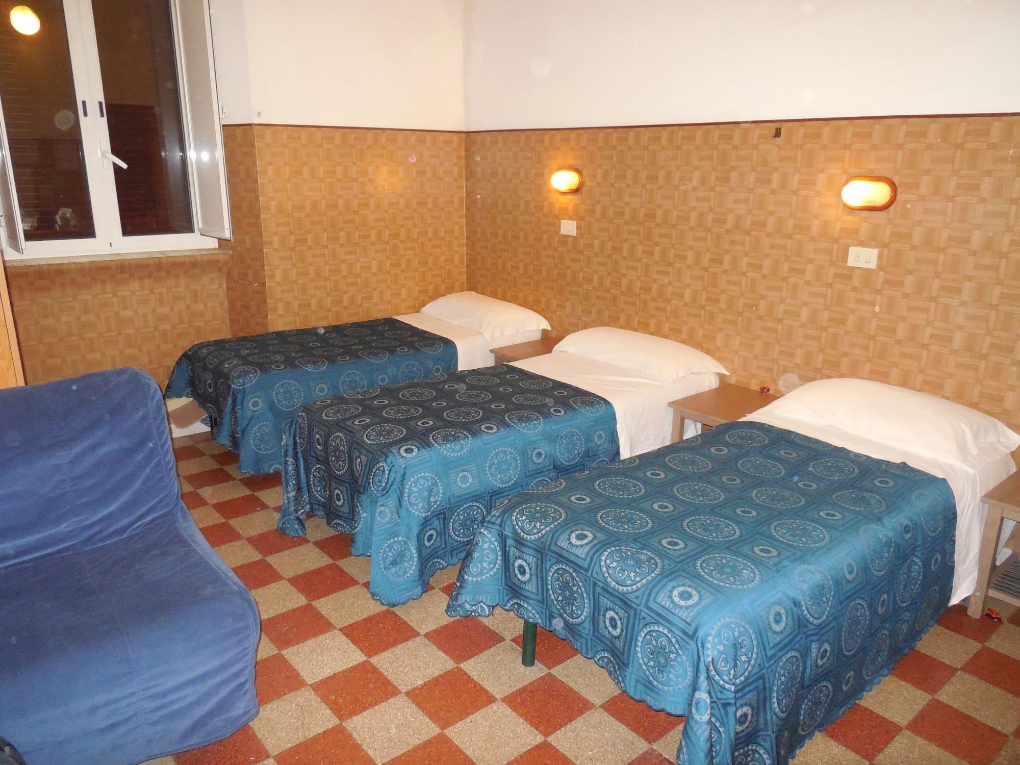 Cressy Hotel Рим Екстериор снимка